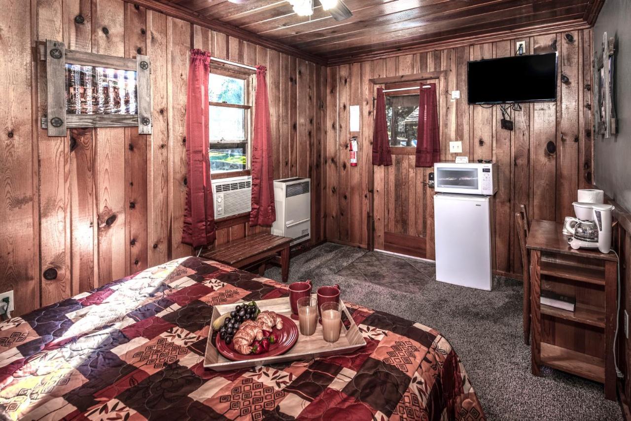 Apache Village 5, Queen Bed, Midtown, Sleeps 2 Ruidoso Exteriér fotografie